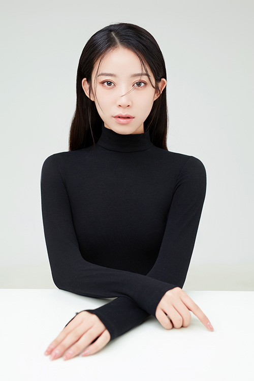 Li YaXin