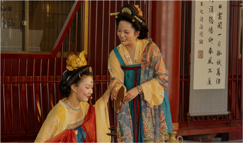 Immersive Tang Dynasty street performances